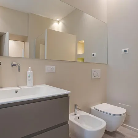 Suite Del Vescovo - By Myhomeincomo Exterior foto